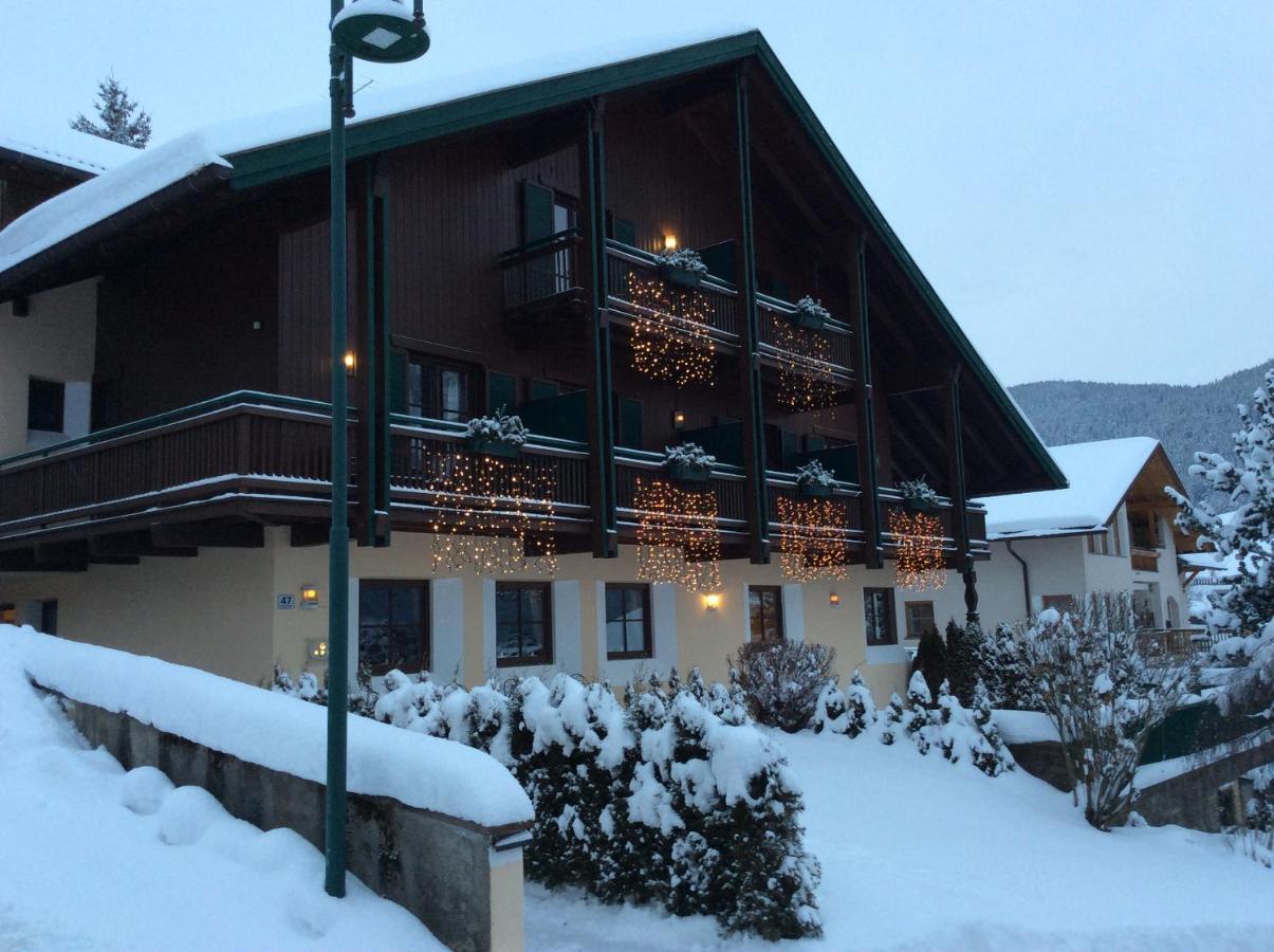 Hotel Panorama Garni Ingrid Dobbiaco Esterno foto