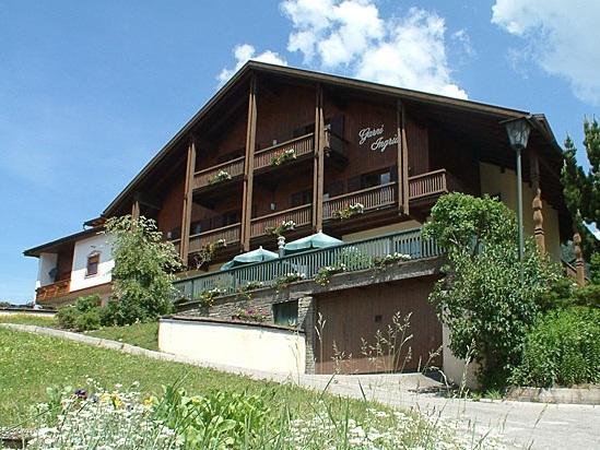 Hotel Panorama Garni Ingrid Dobbiaco Esterno foto